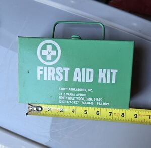 Swift Laboratories Vintage F!rst A!de Kit Metal Wall Decor